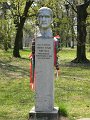 Horthy Istvan a Godolloi kastely parkjaban